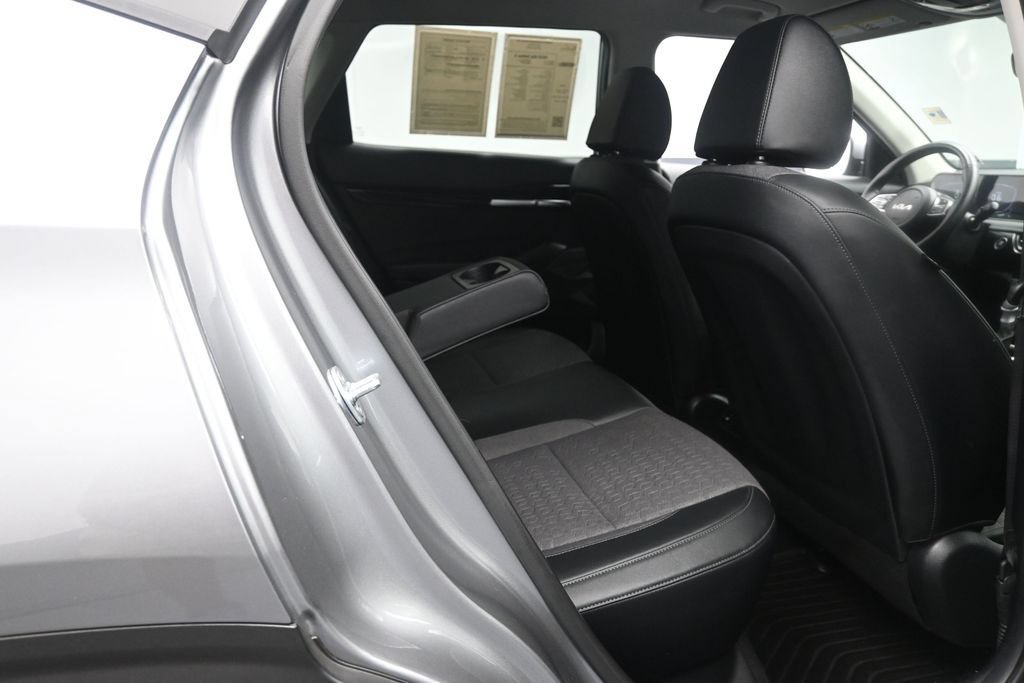 Used 2025 Kia Seltos S FWD image 23