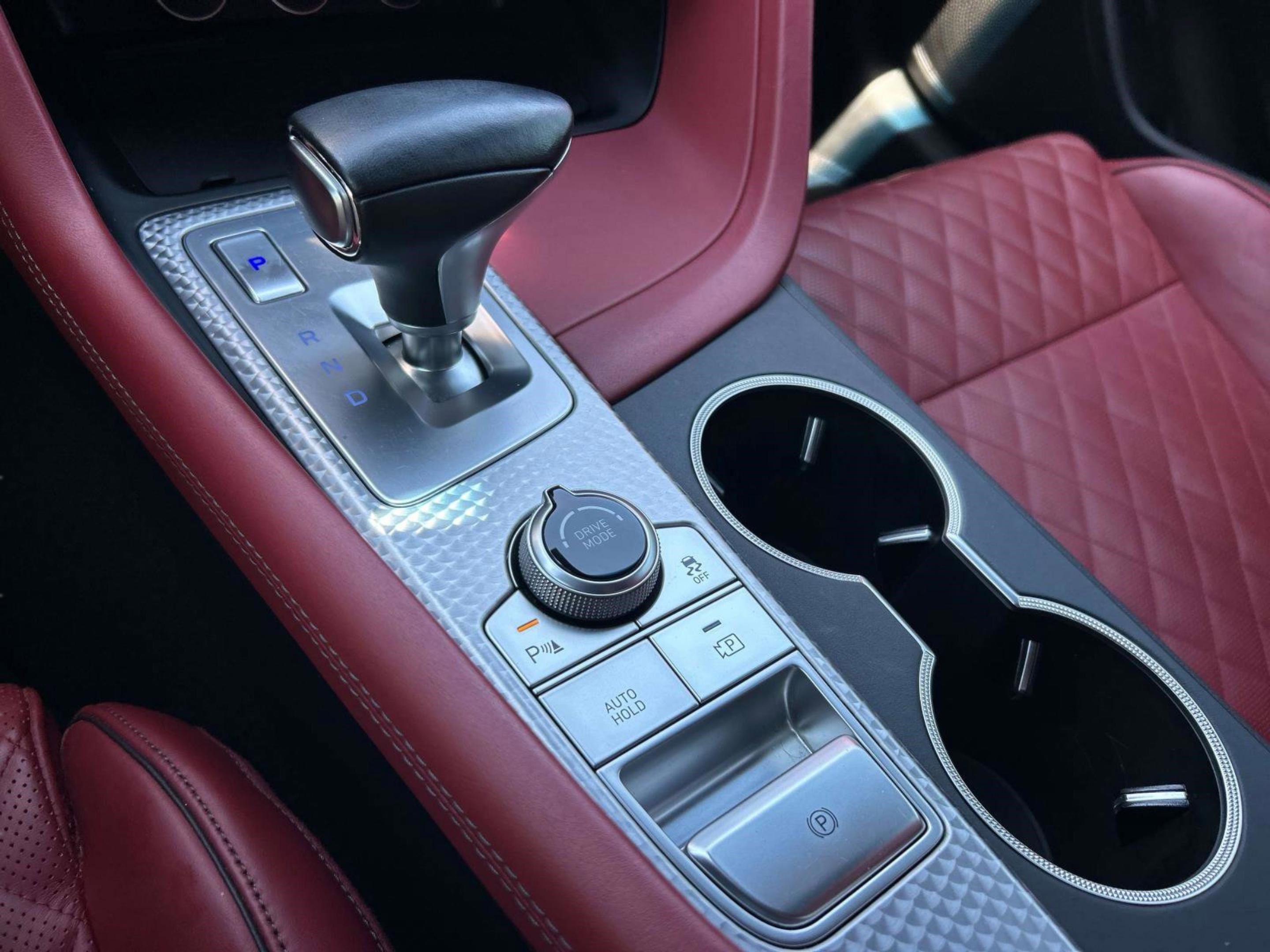 Used 2022 Genesis G70 3.3T Launch Edition RWD image 35