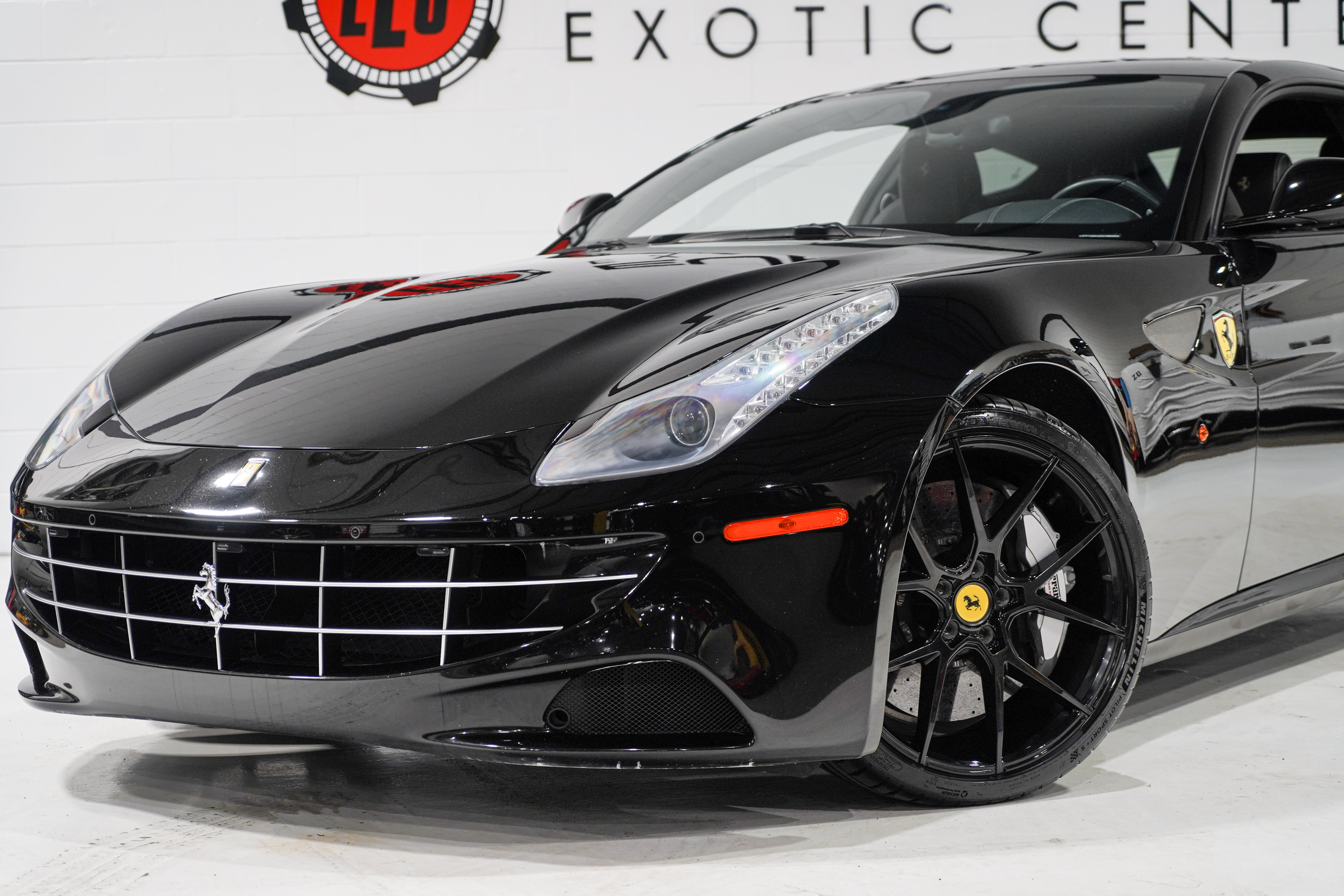 Used 2014 Ferrari FF AWD/4WD image 31