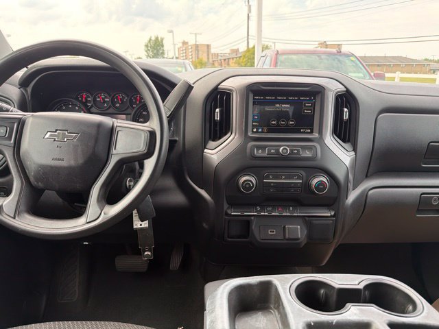 Used 2019 Chevrolet Silverado 1500 Custom Trail Boss w/ Custom Convenience Package AWD/4WD image 18