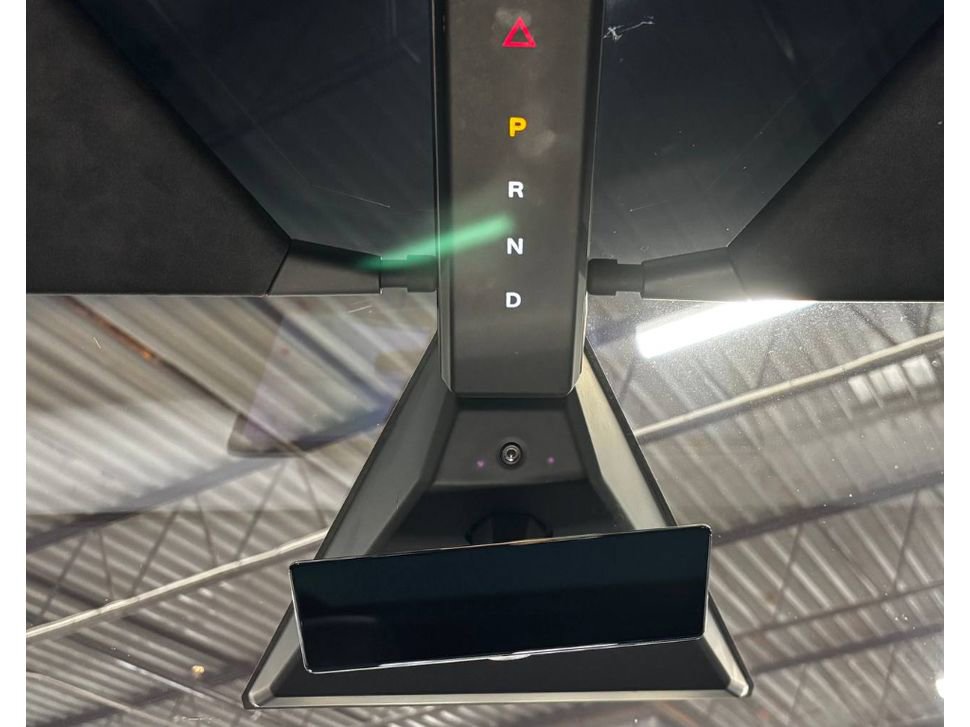 Used 2024 Tesla Cybertruck AWD Crew Cab image 38