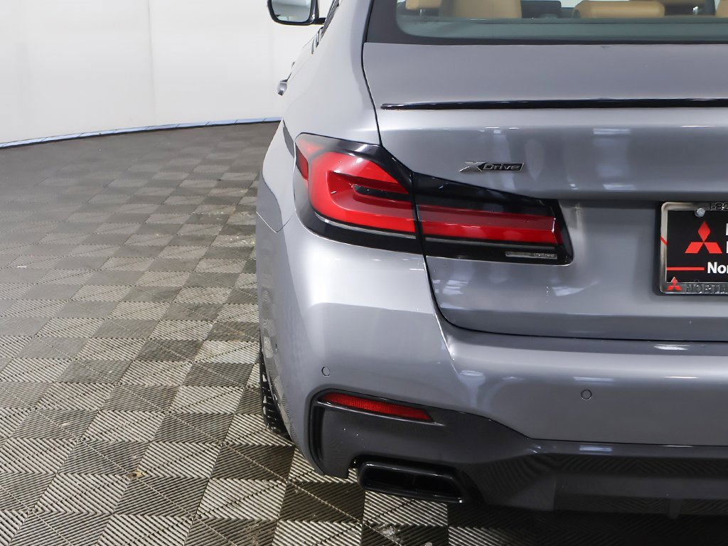 Used 2023 BMW M550i xDrive w/ Shadowloine Package image 16