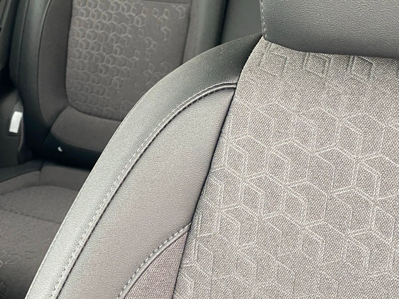 New 2026 Kia Seltos S image 13