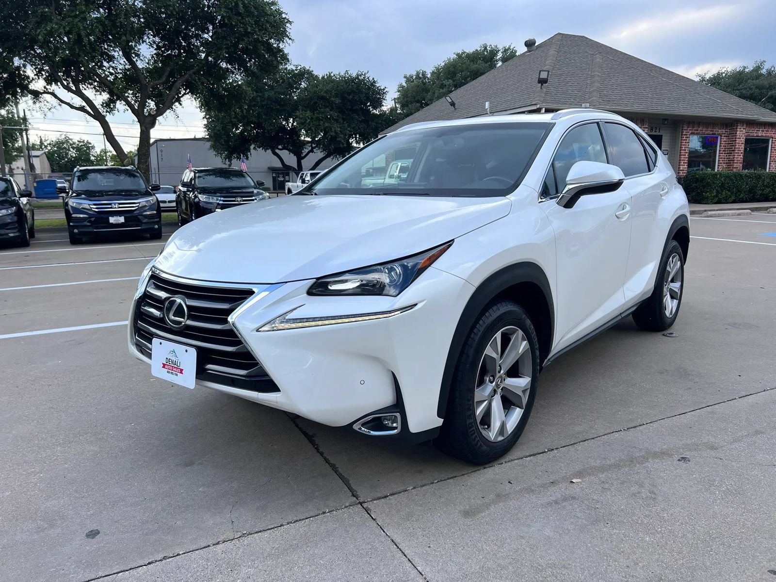 Used 2017 Lexus NX 200t FWD w/ Premium Package image 4