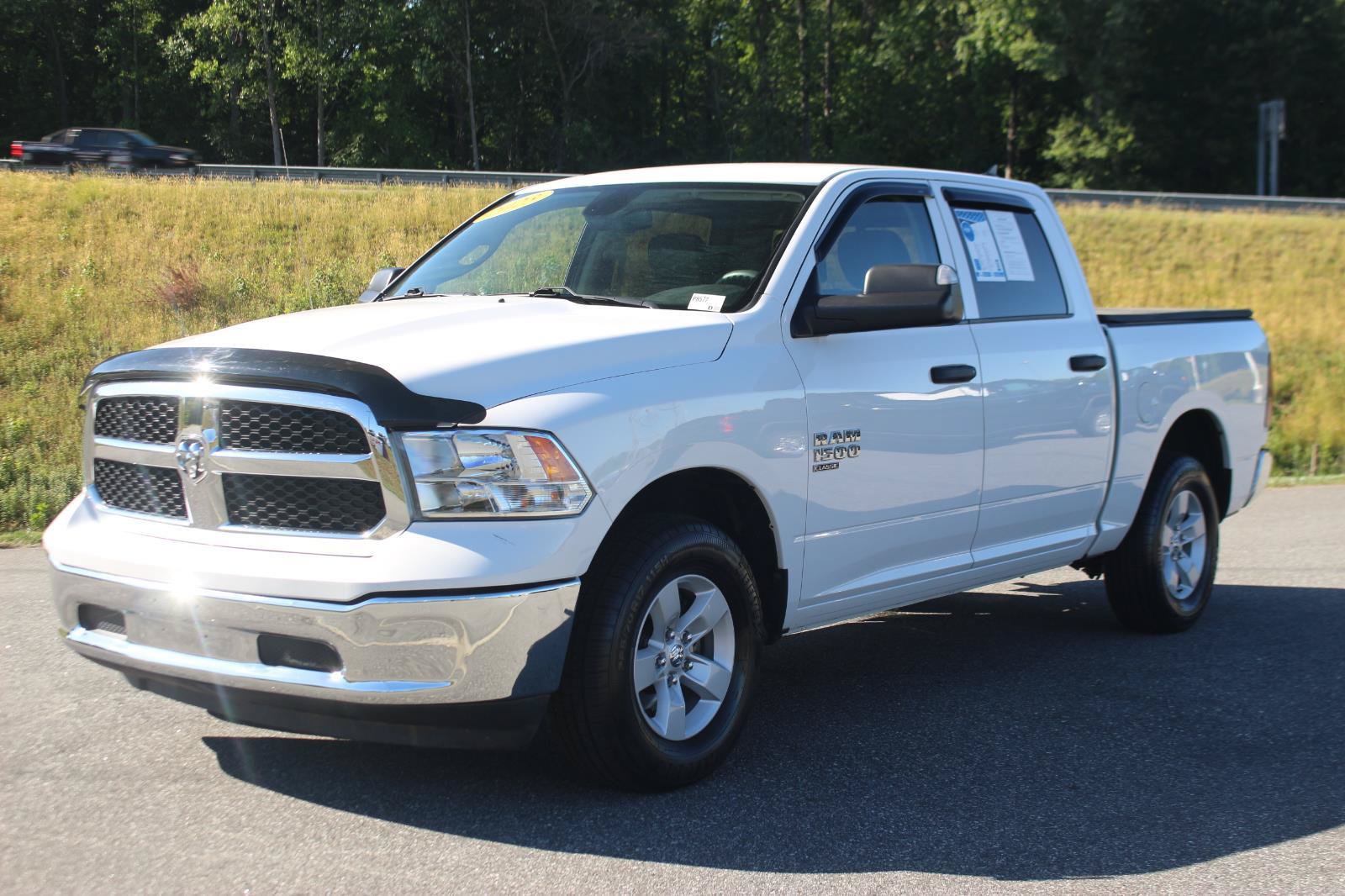 Used 2023 RAM 1500 Classic SLT w/ Trailer & Traction Group AWD/4WD image 3