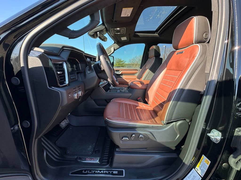 Used 2025 GMC Sierra 2500 Denali Ultimate image 2