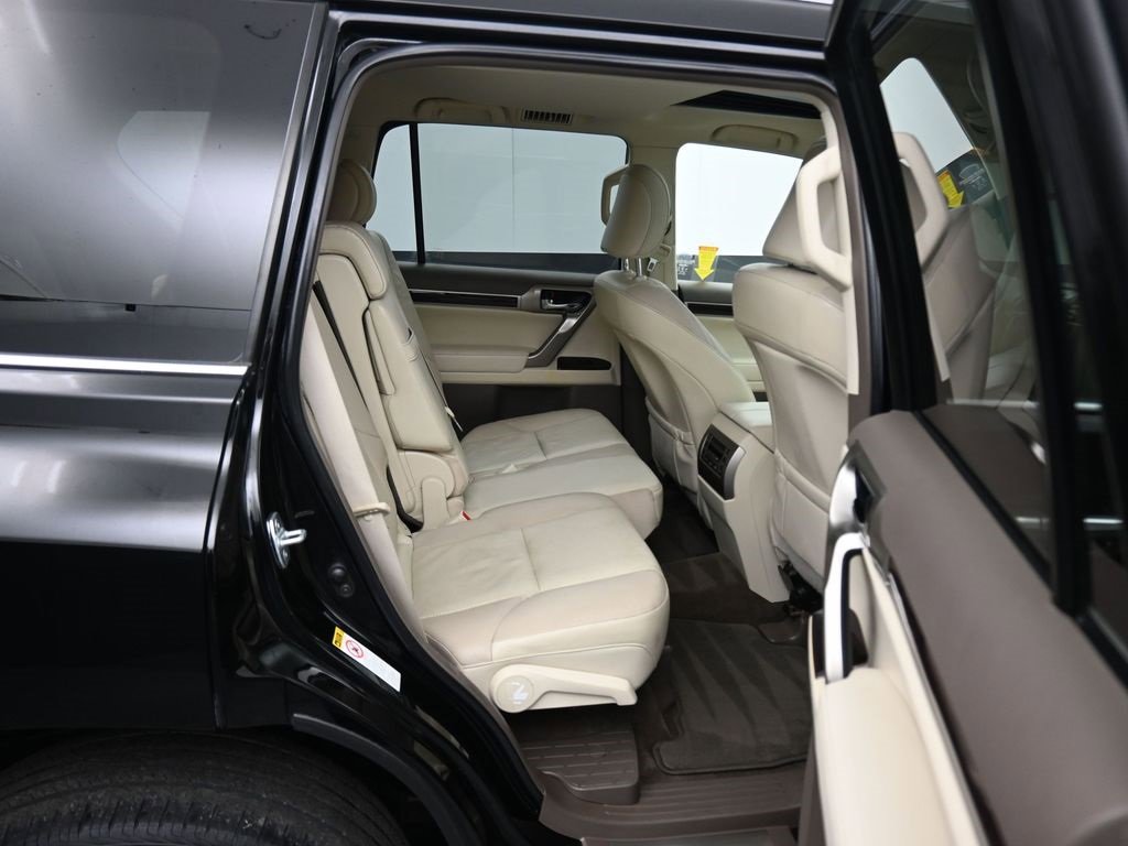 Used 2014 Lexus GX 460 image 39