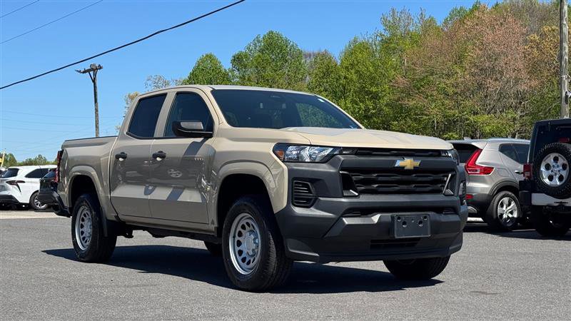 Used 2024 Chevrolet Colorado W/T image 6
