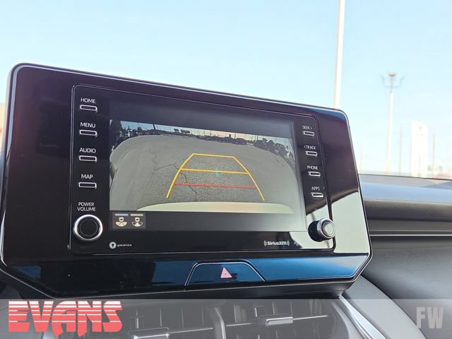 Used 2022 Toyota Venza LE AWD/4WD image 8