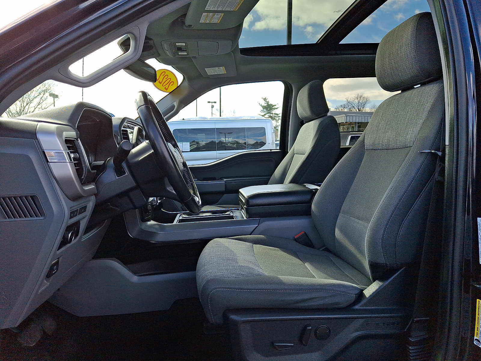 Used 2022 Ford F150 XLT w/ Equipment Group 302A High image 14