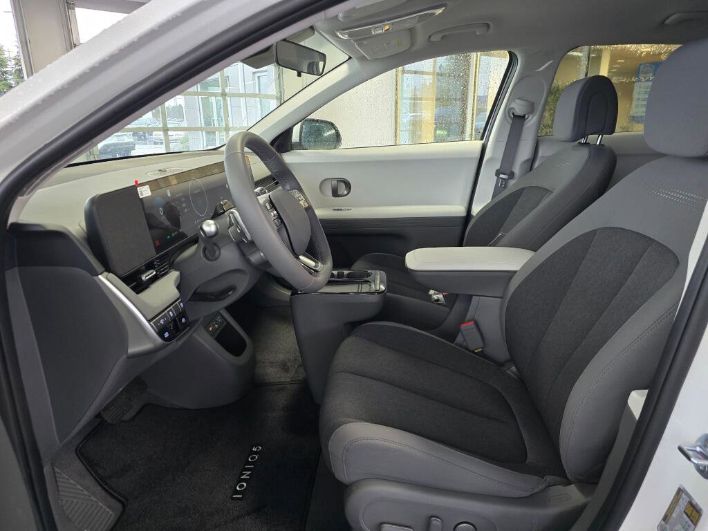 New 2026 Hyundai Ioniq 5 SE image 20