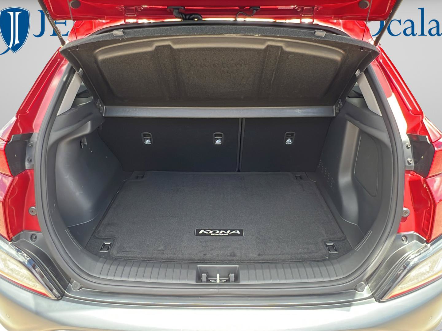 Certified 2023 Hyundai Kona Limited FWD image 9