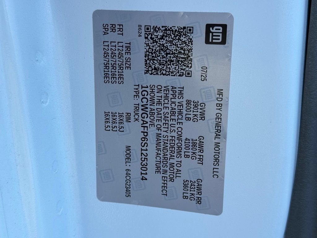 Used 2025 Chevrolet Express 2500 w/ Driver Convenience Package RWD image 21