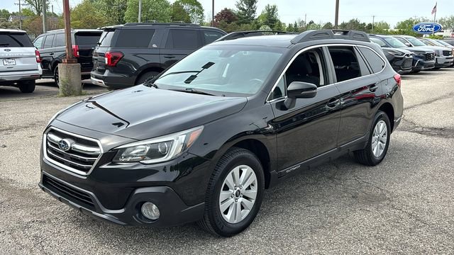 Used 2019 Subaru Outback 2.5i Premium AWD/4WD image 2