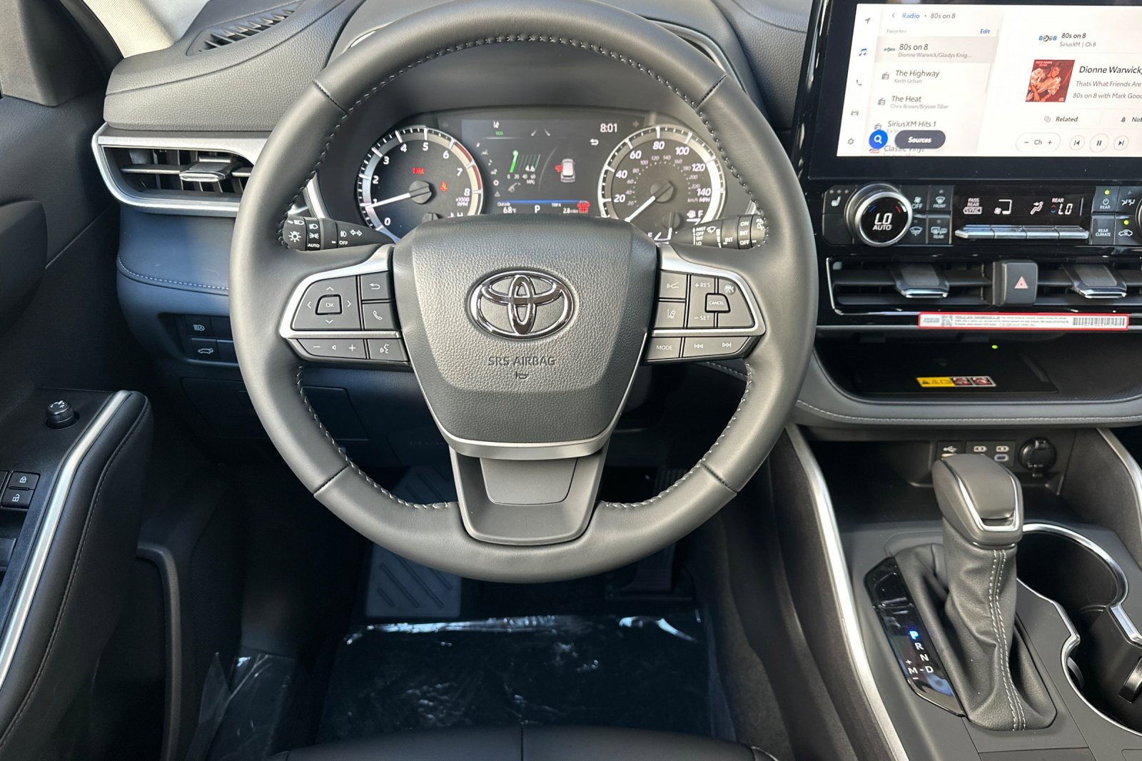 New 2026 Toyota Highlander XLE image 16