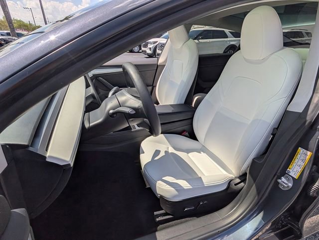 Used 2023 Tesla Model 3 Standard Range image 7