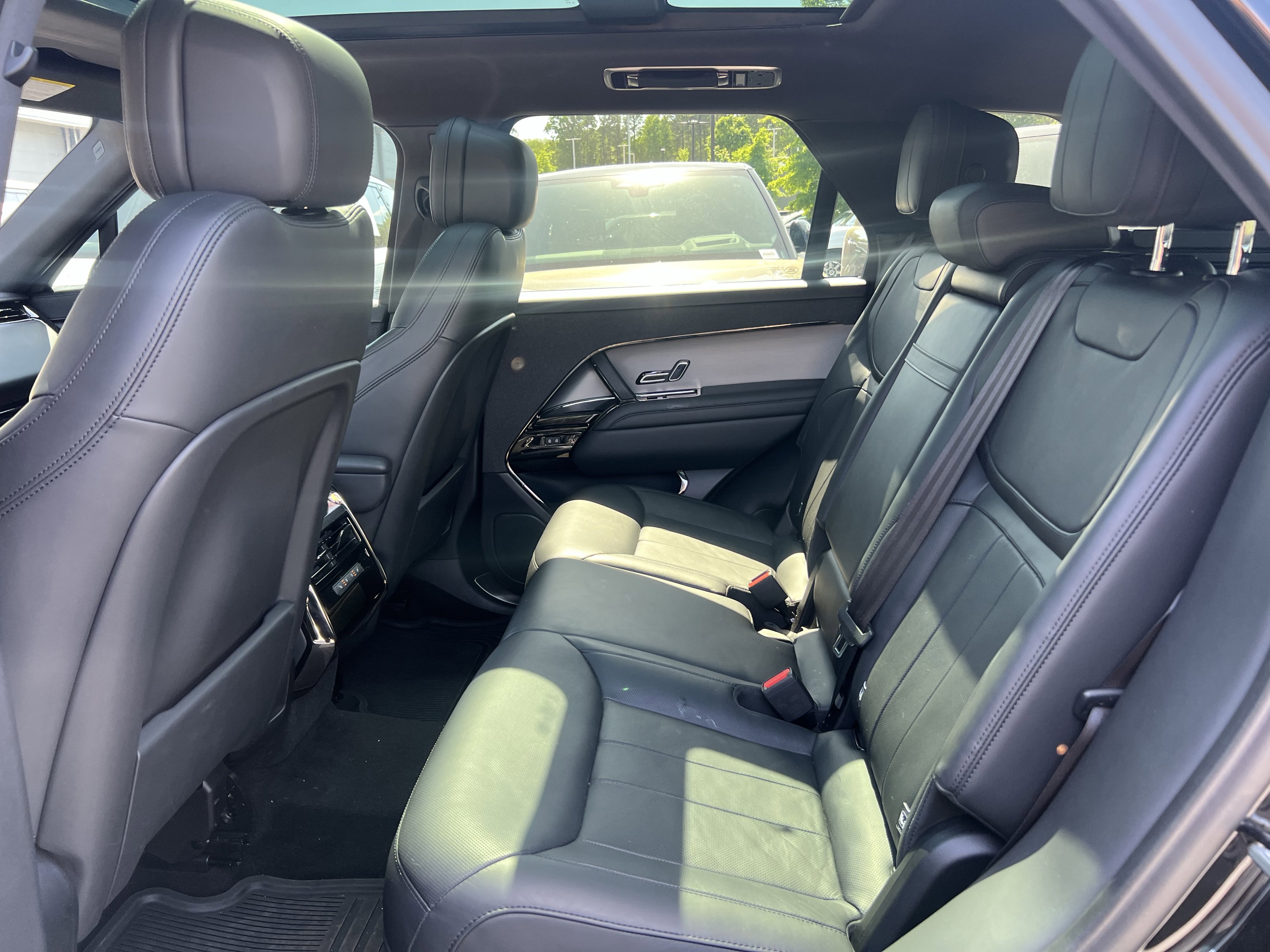Certified 2024 Land Rover Range Rover Sport SE AWD/4WD image 29