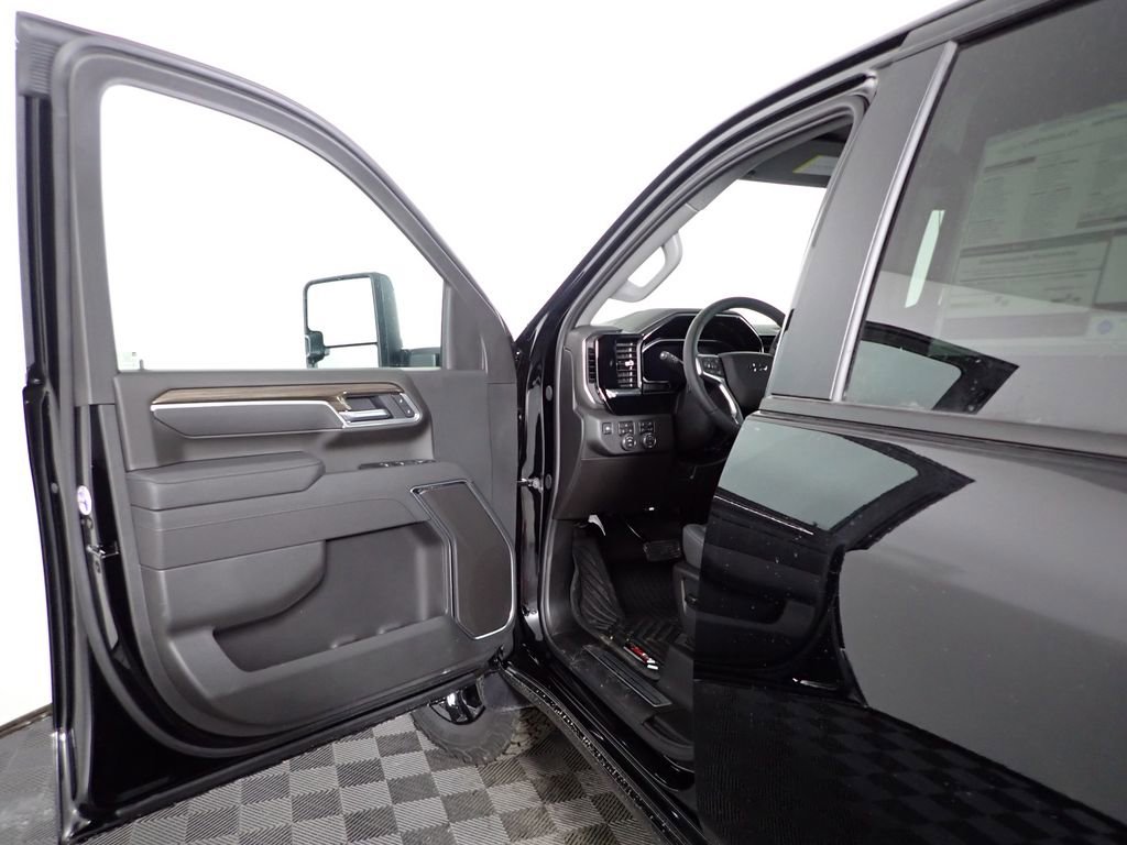 New 2026 Chevrolet Silverado 2500 LT w/ Trail Boss Package image 17