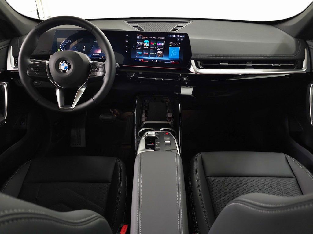 Used 2025 BMW X1 xDrive28i w/ Convenience Package AWD/4WD image 9