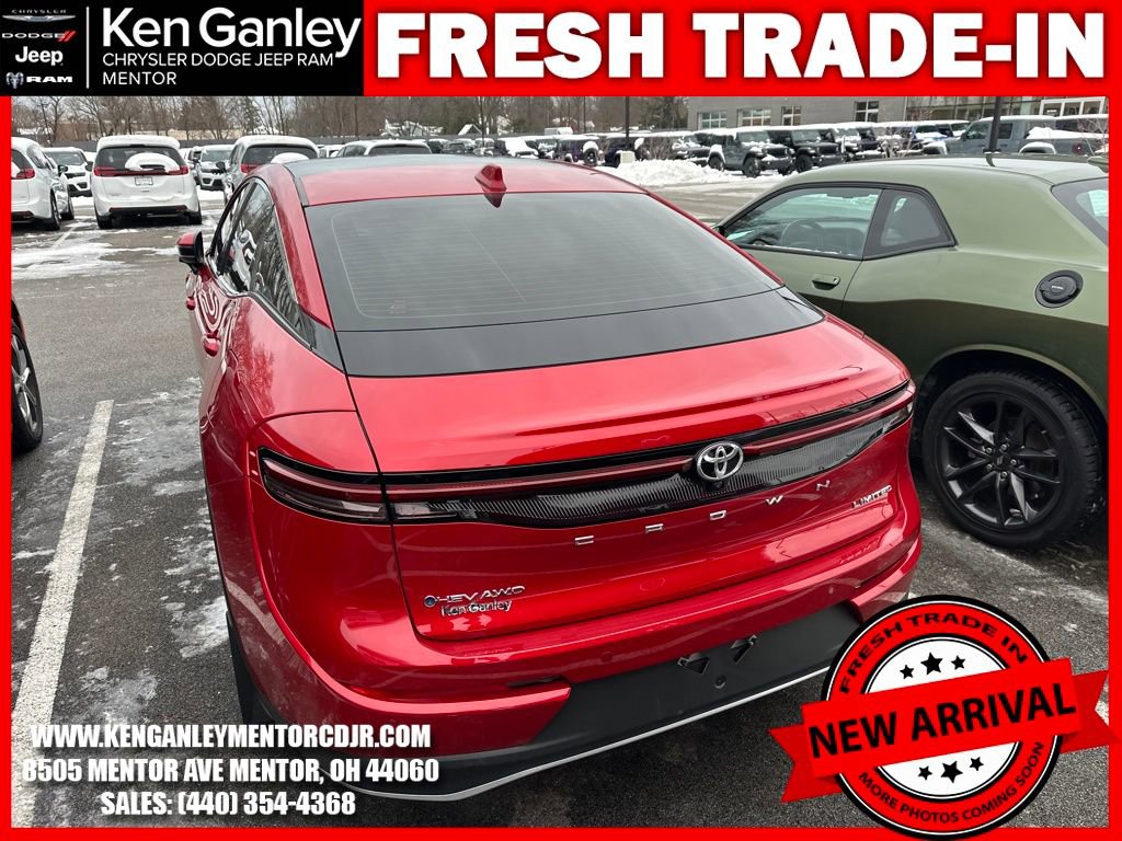 Used 2024 Toyota Crown image 9