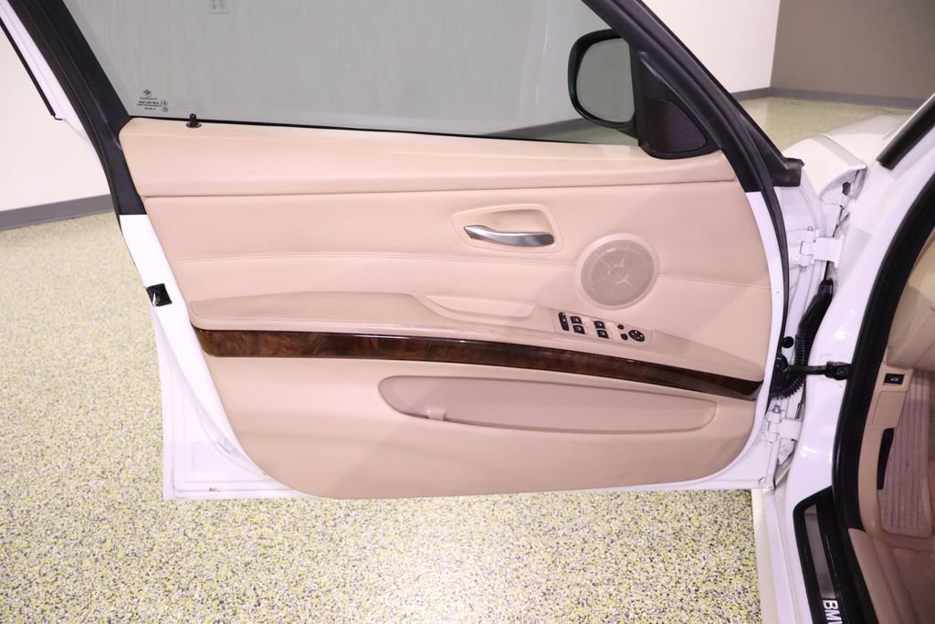 Used 2009 BMW 328i Sedan RWD image 33