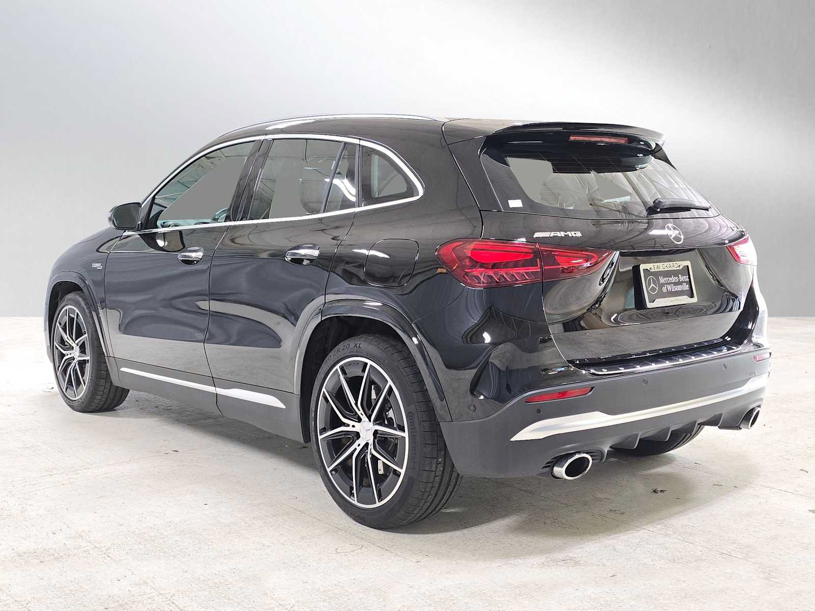 Certified 2026 Mercedes-Benz GLA 35 AMG 4MATIC image 5