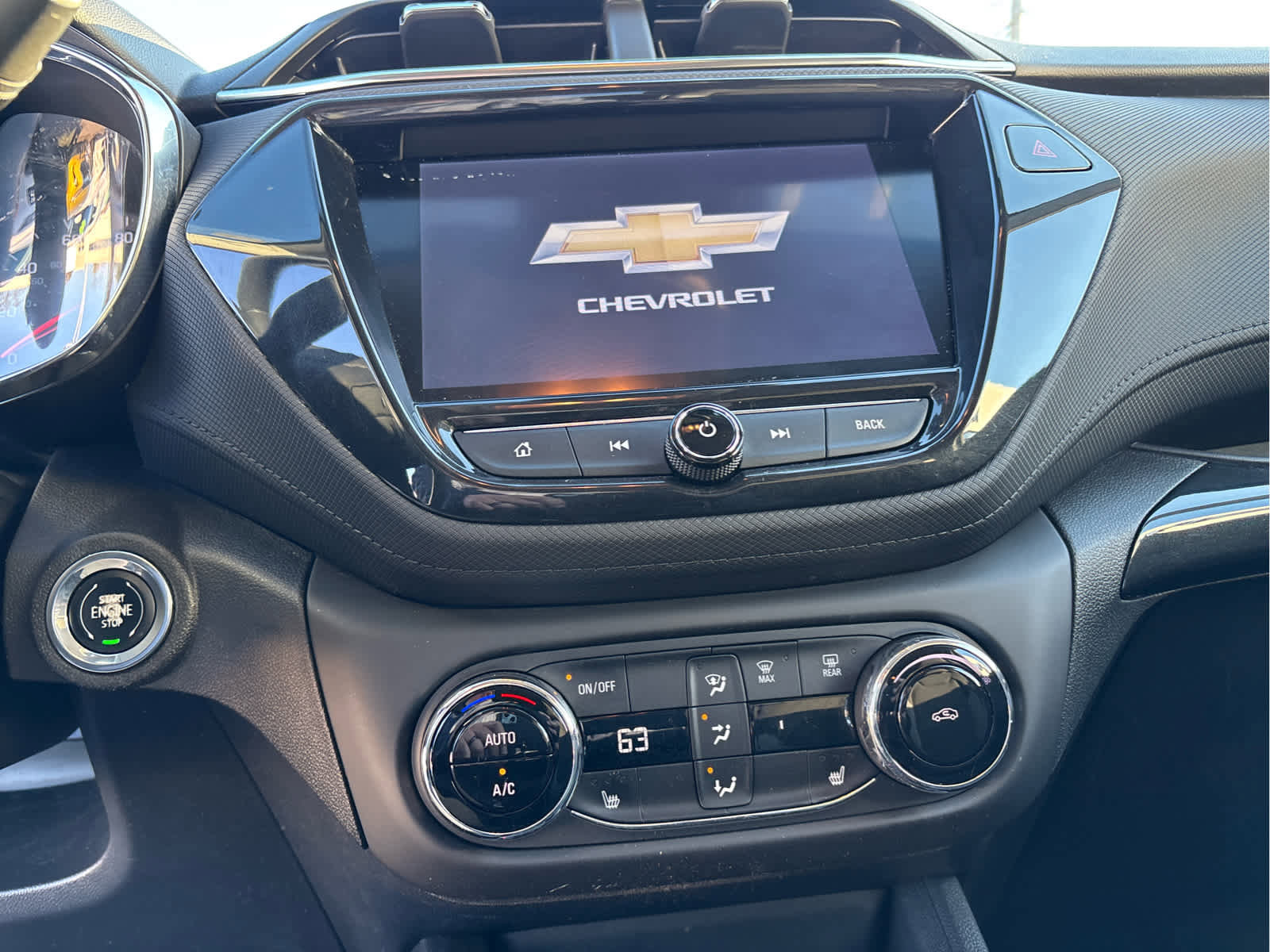 Certified 2023 Chevrolet TrailBlazer LT w/ Convenience Package FWD image 12