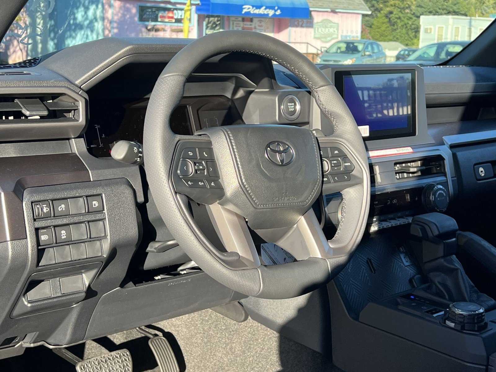 New 2026 Toyota 4Runner SR5 AWD/4WD image 10