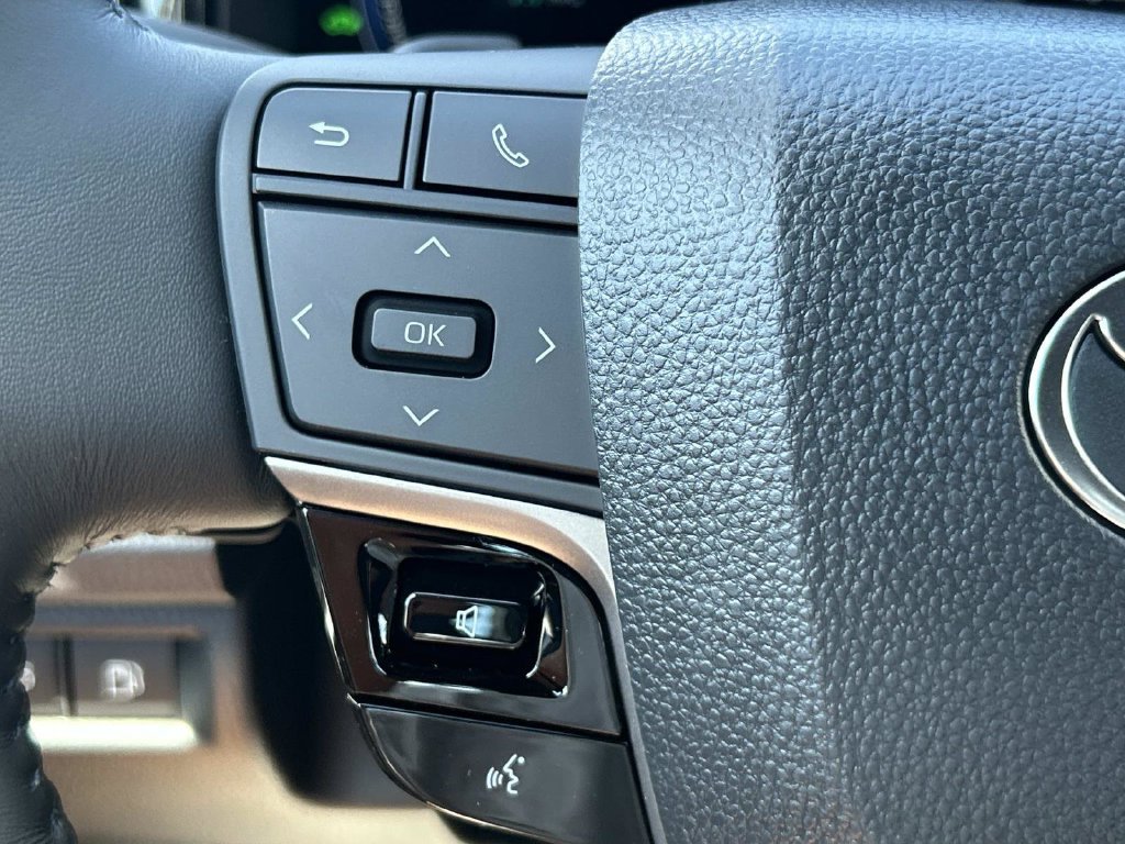 New 2026 Toyota Camry XSE FWD image 31