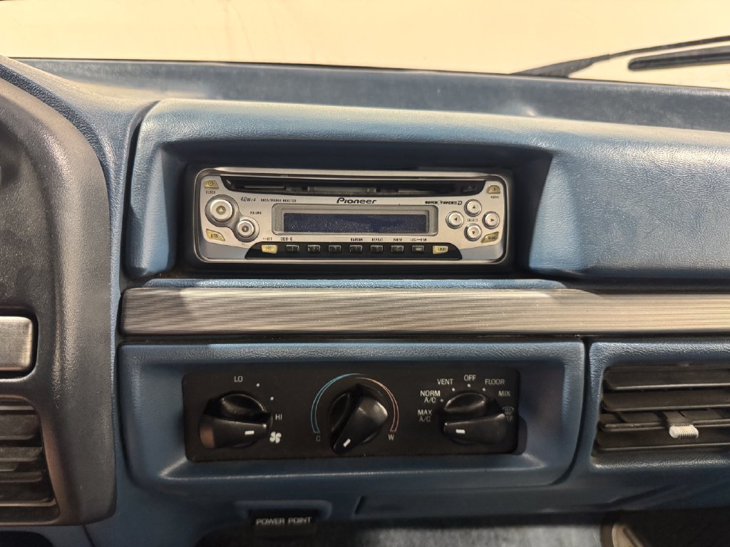 Used 1995 Ford F150 XL AWD/4WD image 27