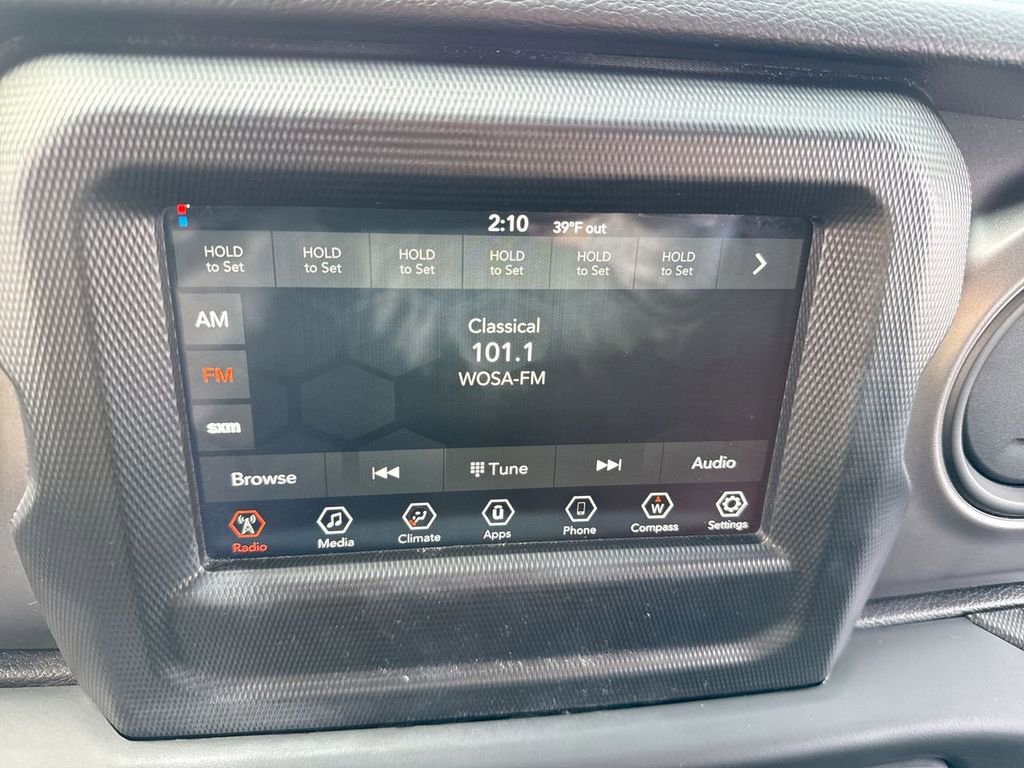 Used 2023 Jeep Wrangler Sport S image 16