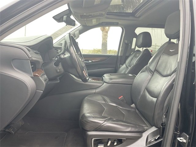 Used 2020 Cadillac Escalade Luxury image 19