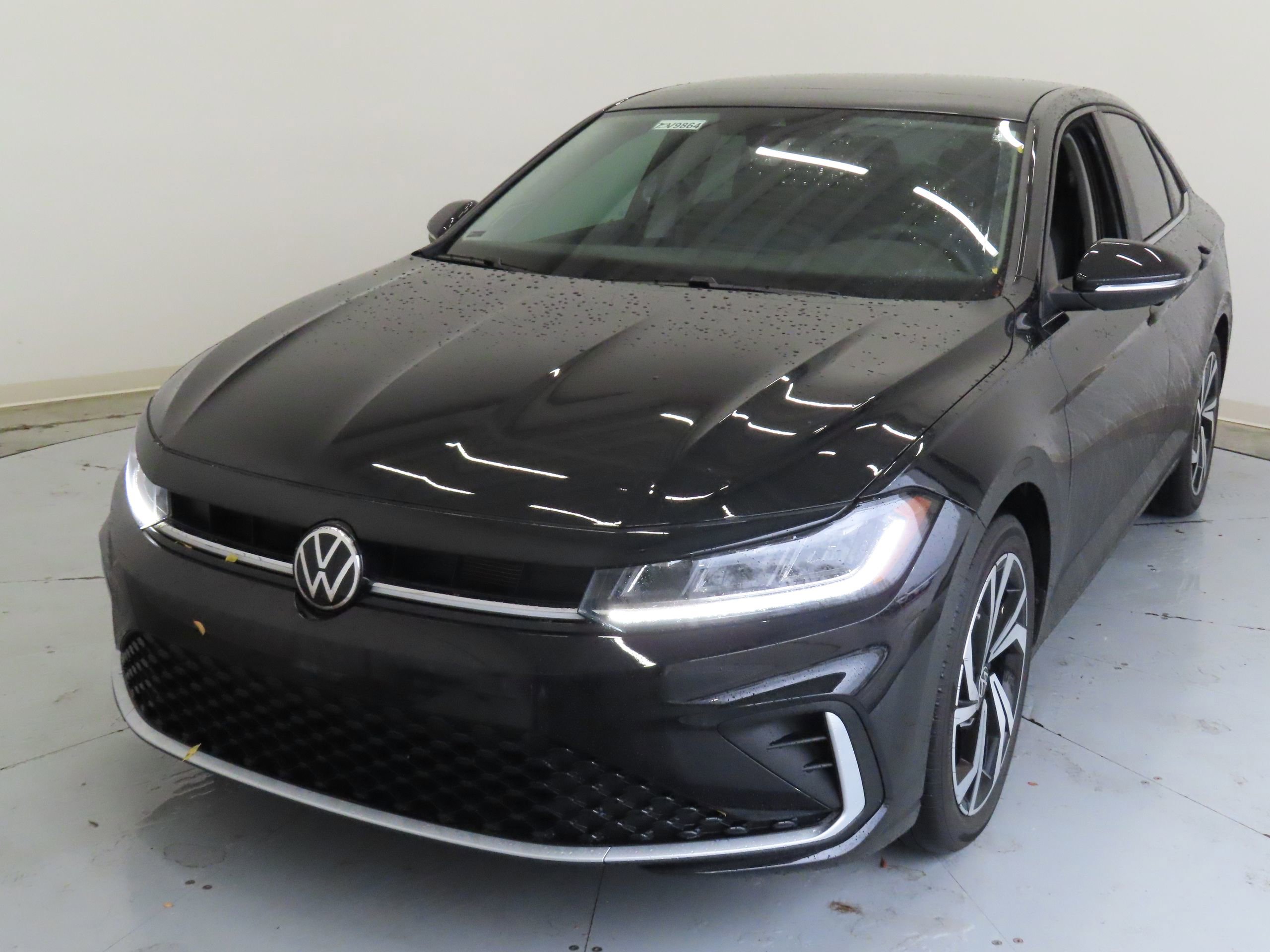 New 2025 Volkswagen Jetta SEL FWD image 4