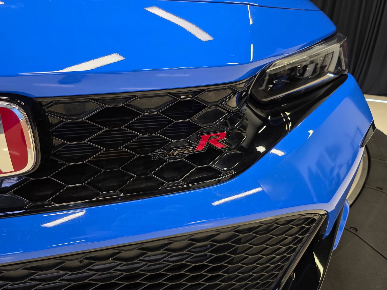 Used 2023 Honda Civic Type R image 4