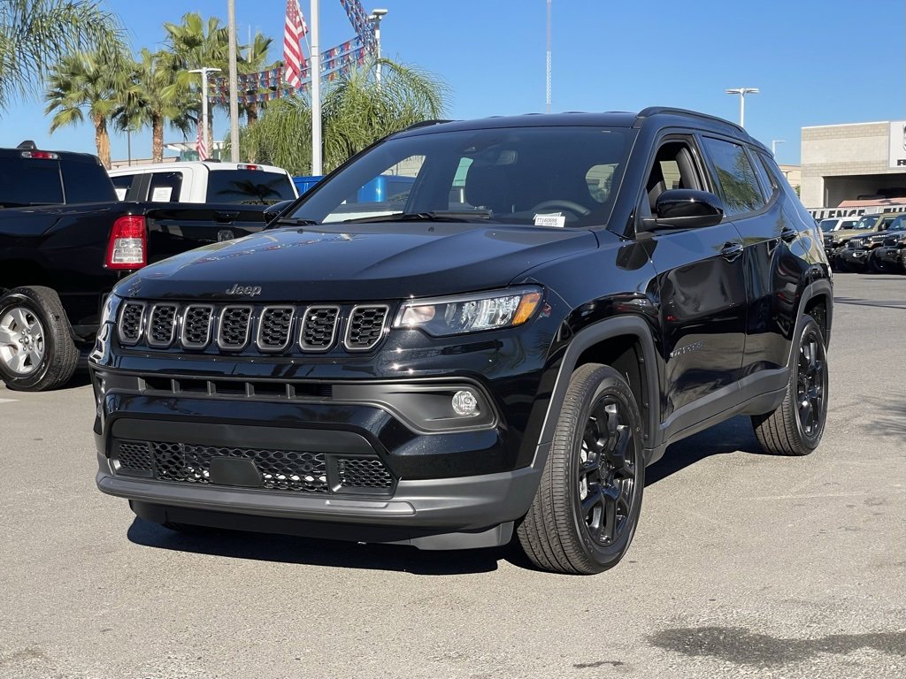 New 2026 Jeep Compass Latitude image 2