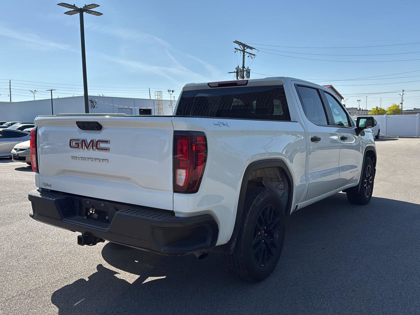 Used 2022 GMC Sierra 1500 Pro w/ Pro Value Package AWD/4WD image 3