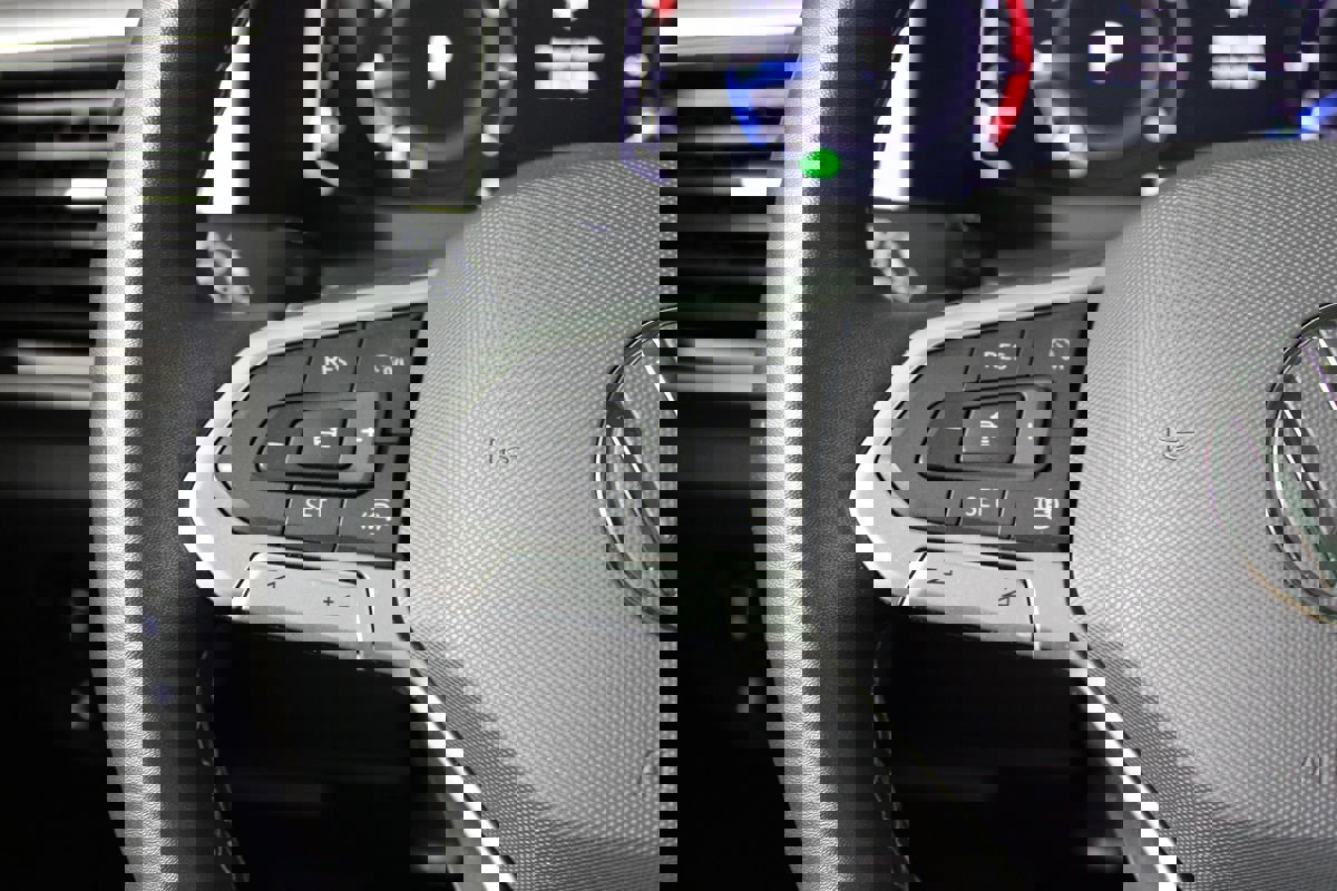 Used 2023 Volkswagen Atlas SE w/ Panoramic Sunroof Package image 16