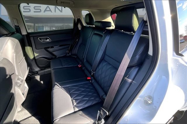 New 2026 Nissan Rogue Platinum w/ Platinum Premium Package AWD/4WD image 15