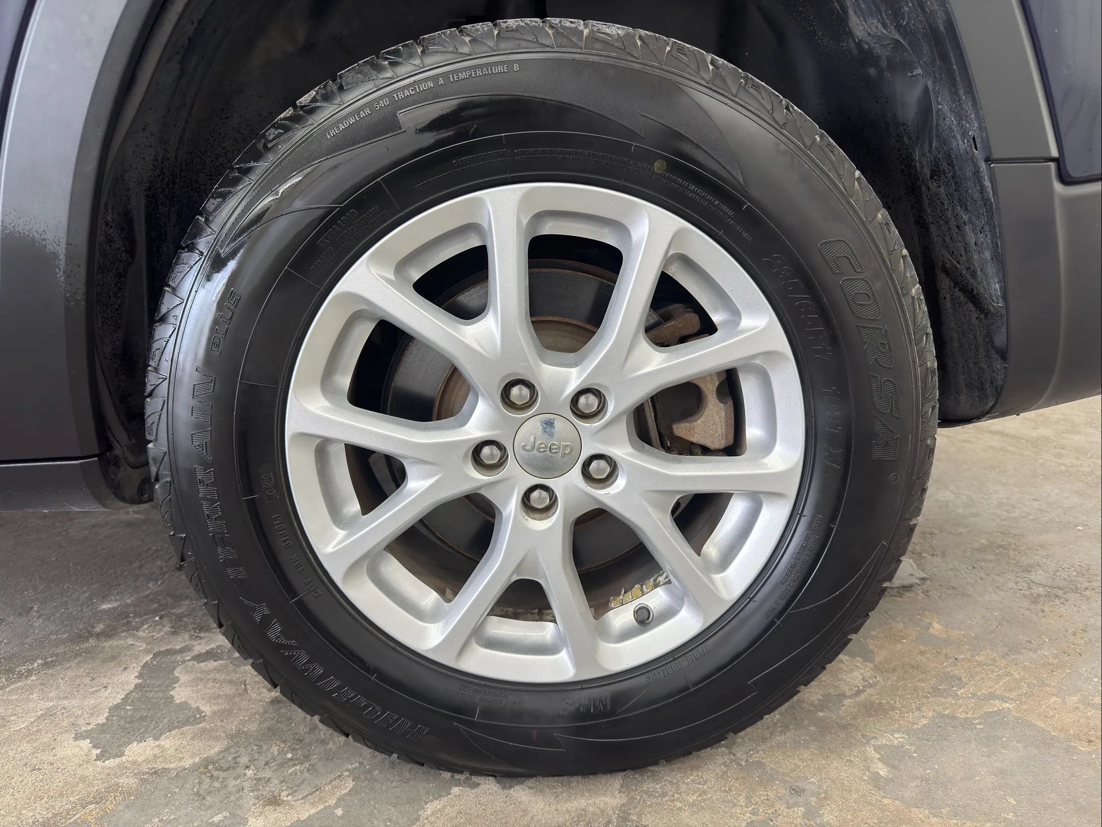 Used 2014 Jeep Cherokee Latitude w/ Trailer Tow Group FWD image 14