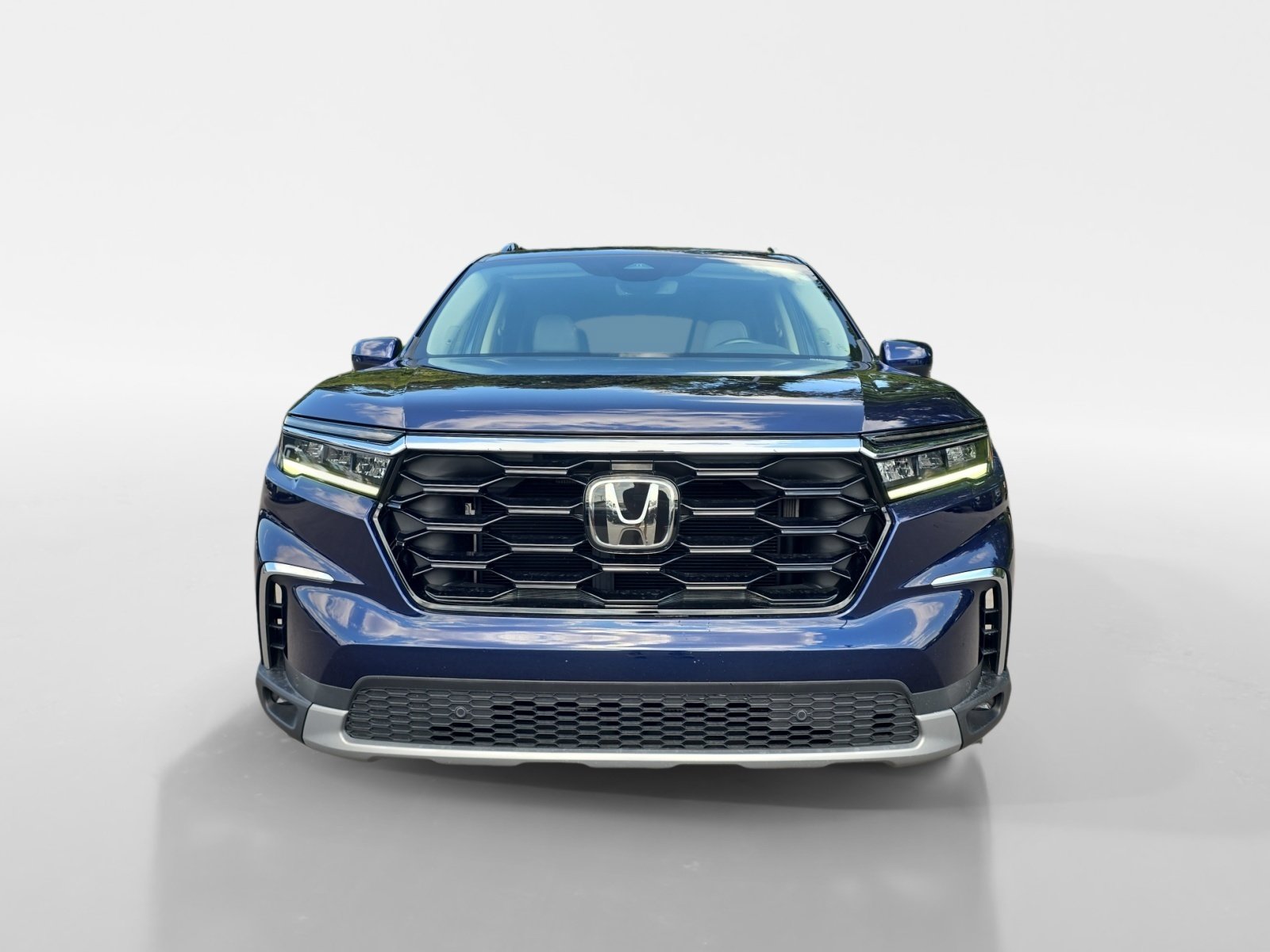 Used 2023 Honda Pilot Touring image 9