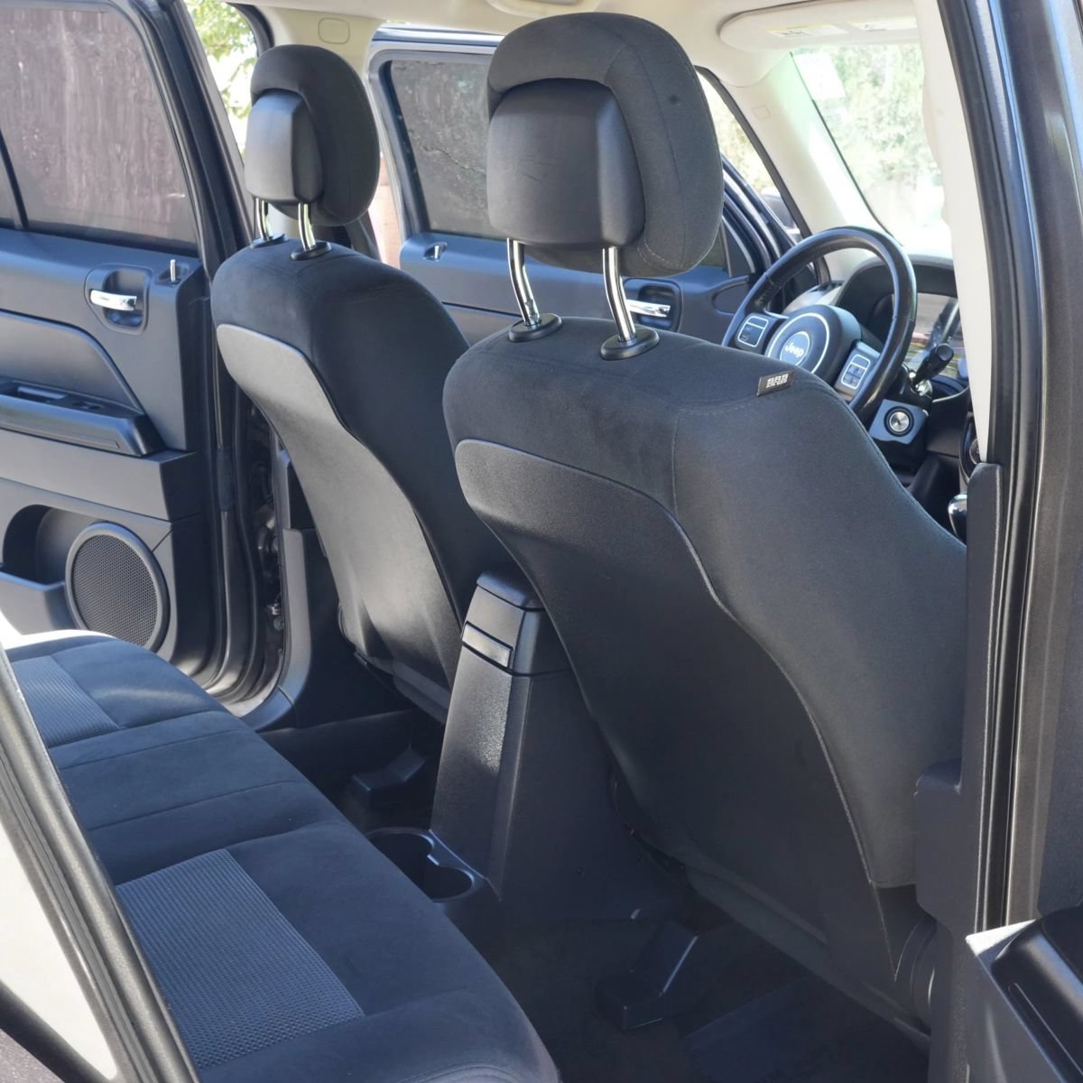 Used 2017 Jeep Patriot Latitude AWD/4WD image 13