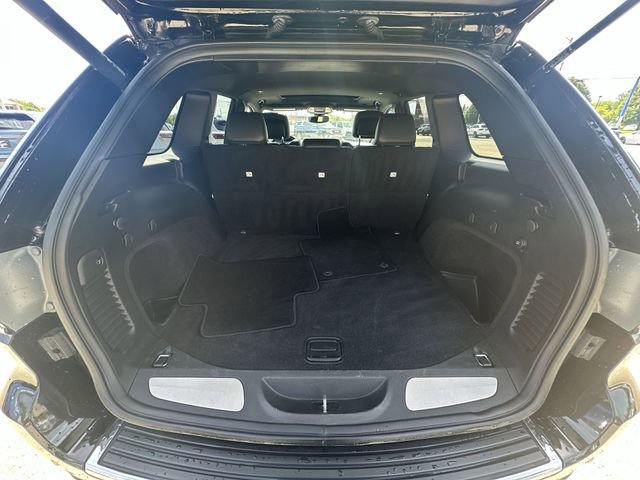 Used 2019 Jeep Grand Cherokee Limited w/ Trailer Tow Group IV AWD/4WD image 29