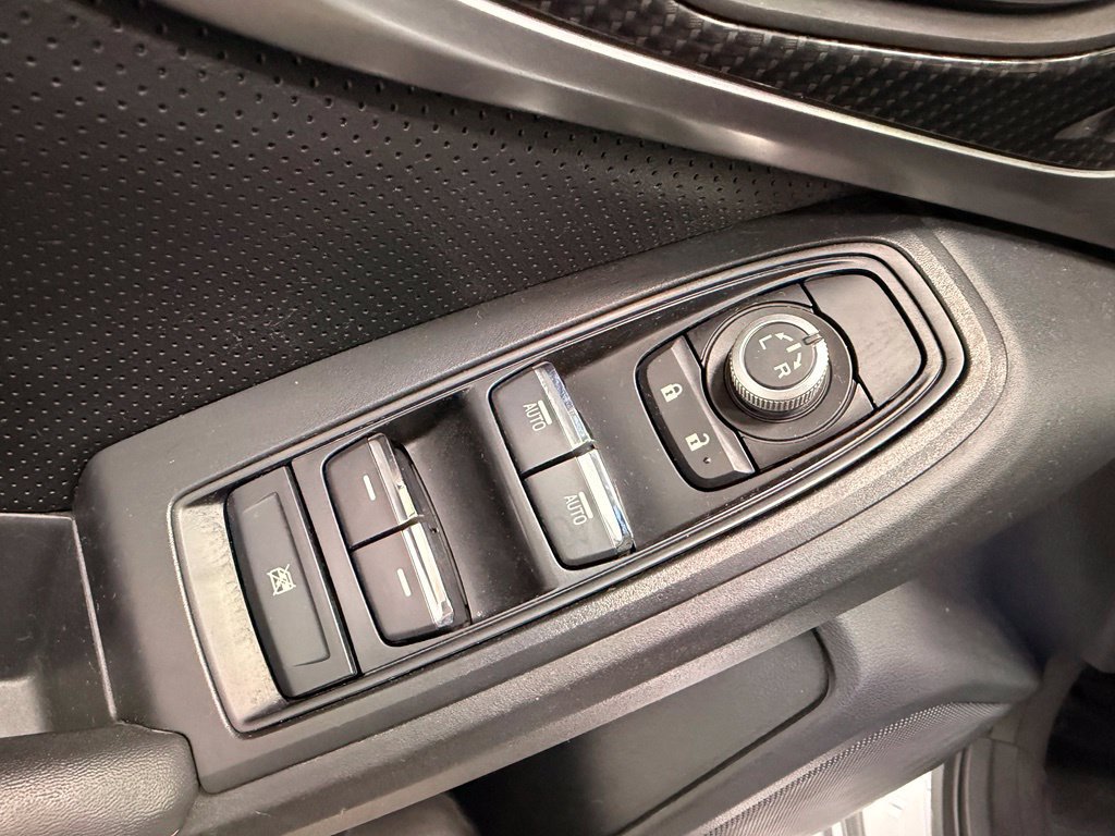 Used 2019 Subaru Crosstrek 2.0i Limited w/ Moonroof Package w/Navigation AWD/4WD image 18