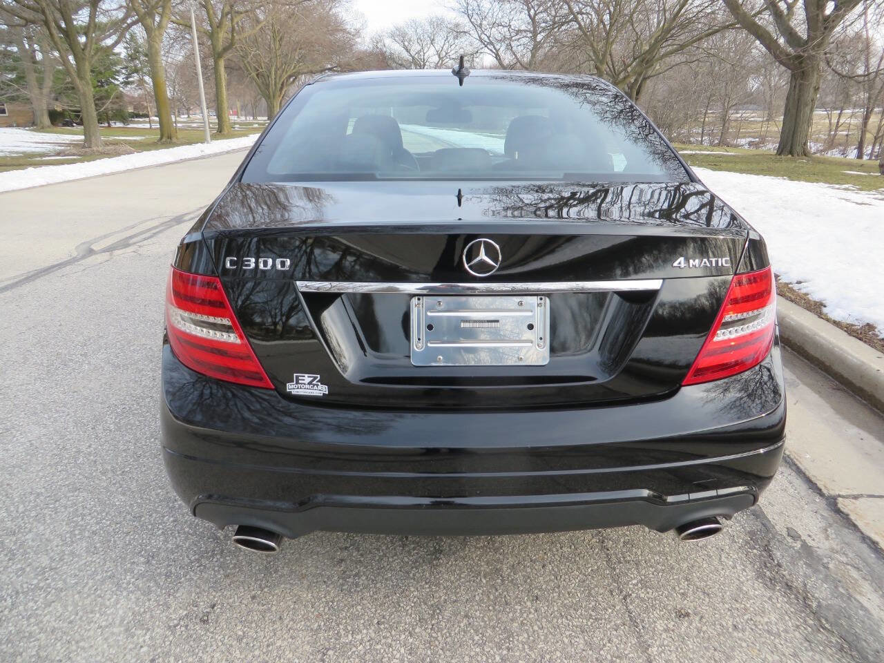 Used 2012 Mercedes-Benz C 300 4MATIC Sedan image 4