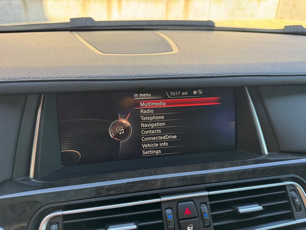 Used 2015 BMW 740Li image 16