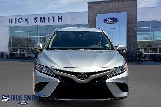 Used 2020 Toyota Camry XSE FWD image 2