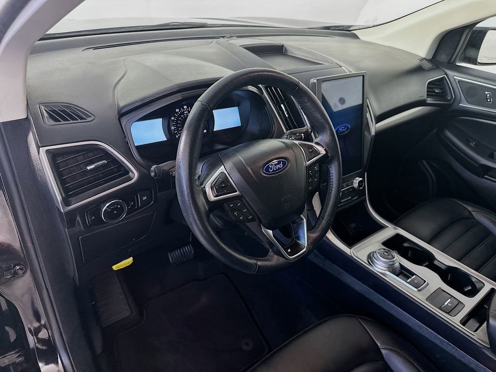 Used 2024 Ford Edge SEL AWD/4WD image 29