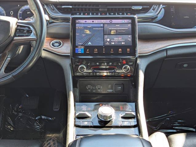 Used 2022 Jeep Grand Cherokee Summit w/ Luxury Tech Group V AWD/4WD image 15