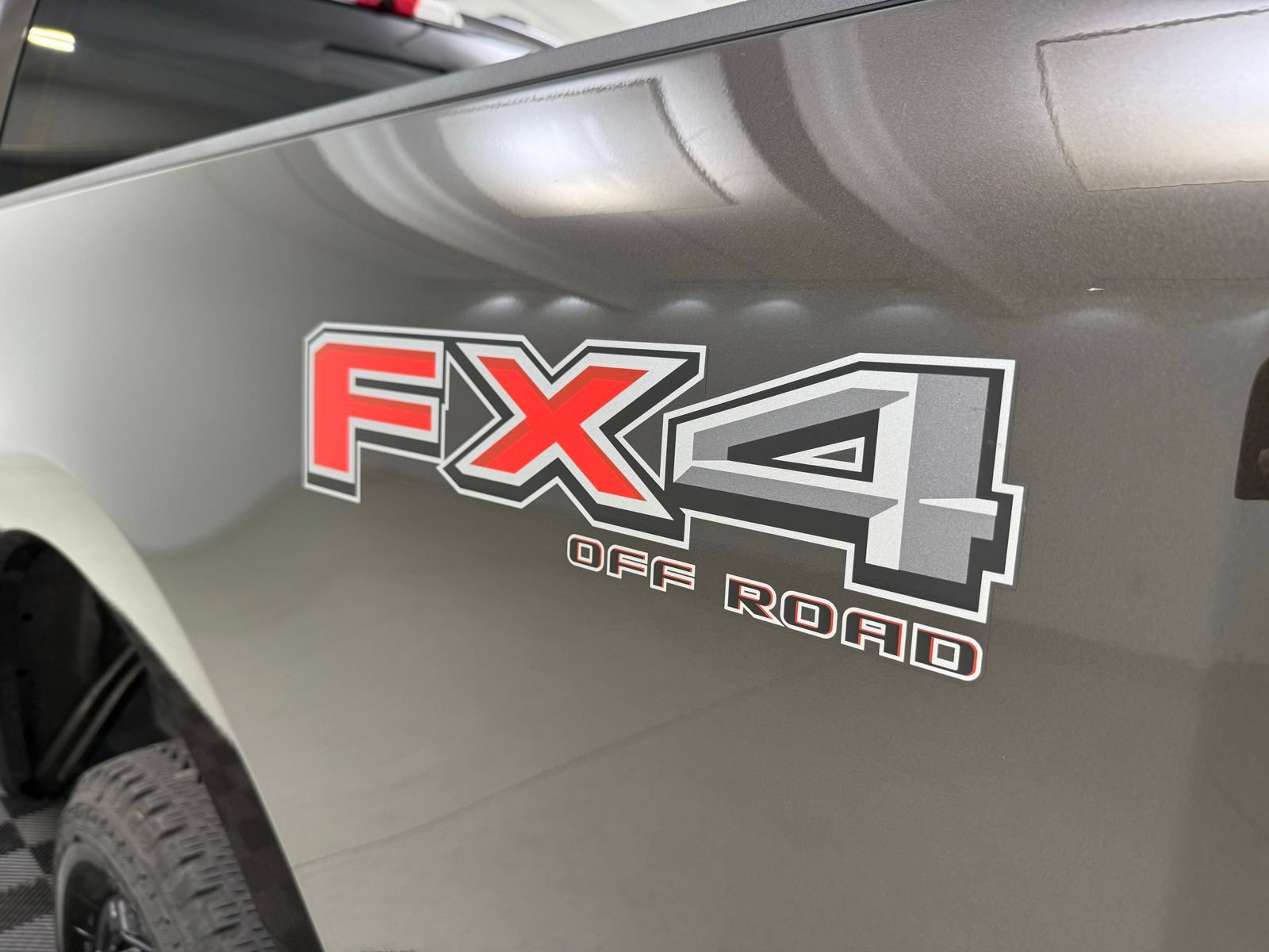 Used 2024 Ford F250 XL w/ STX Appearance Package AWD/4WD image 9