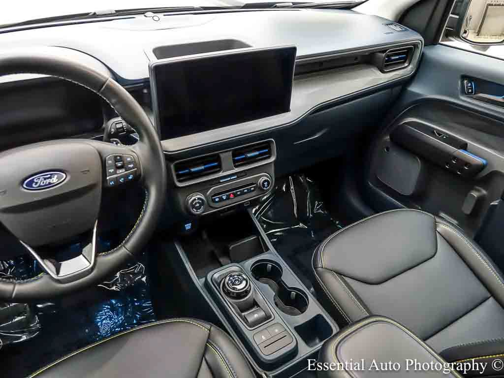 Used 2025 Ford Maverick Lobo AWD/4WD image 15